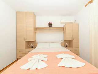 Гостевой дом Hana Accommodation Свети-Стефан Двухместный номер с 1 кроватью-3
